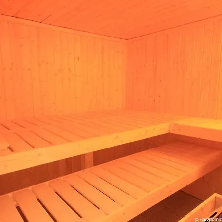 Alexander Mit Sauna 度假居 *